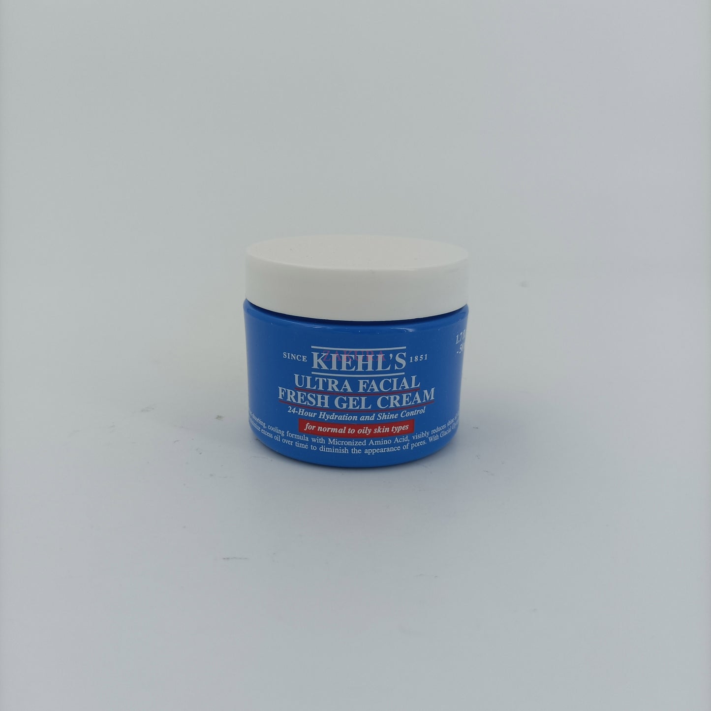 Kiehl's Ultra Facial Oil-Free Gel Cream – 50ml lightweight moisturizer for oily skin, available at Zakura Global.